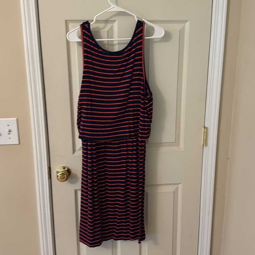 Gap Maternity/Breastfeeding dress